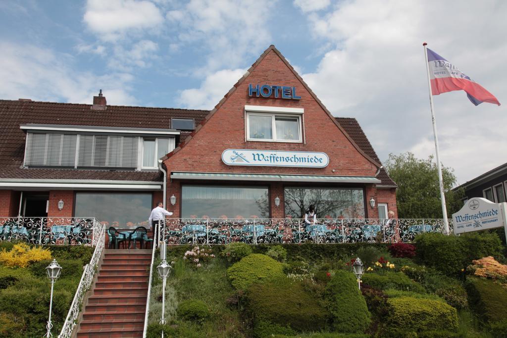 Hotel Waffenschmiede Кил Екстериор снимка