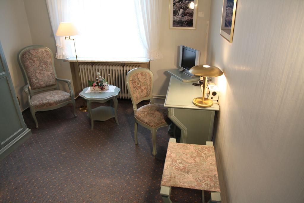 Hotel Waffenschmiede Кил Стая снимка